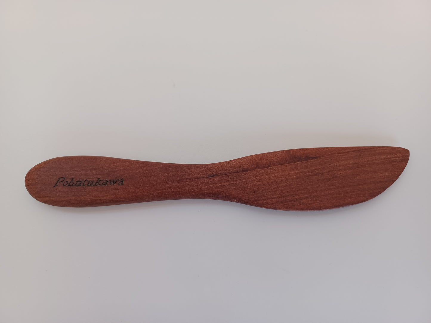 New Zealand native timber knives