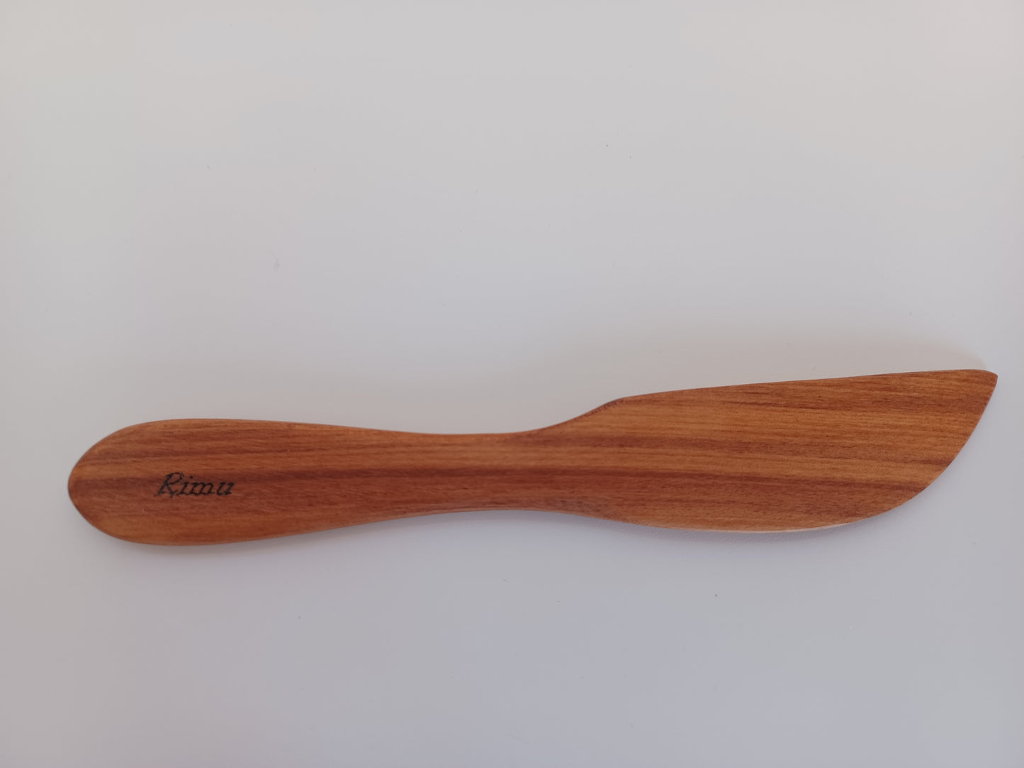 New Zealand native timber knives
