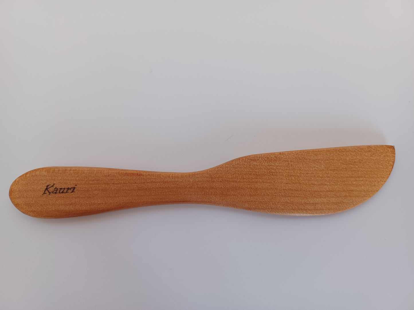 New Zealand native timber knives